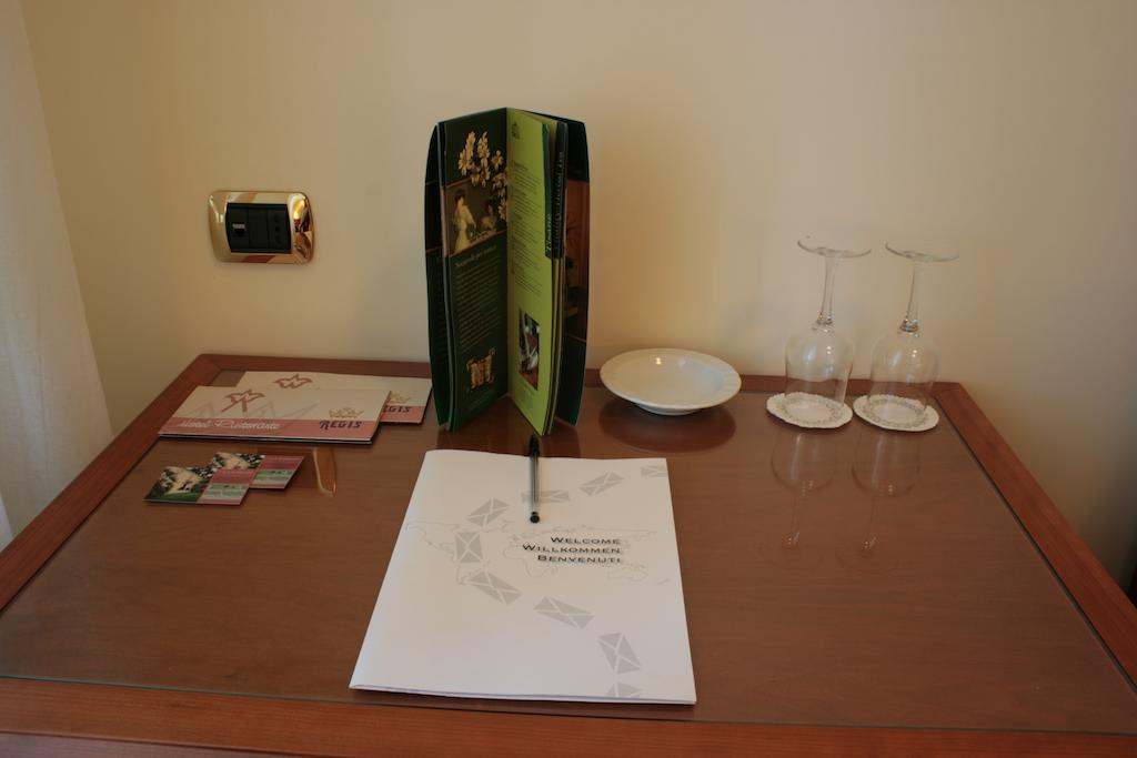 Regis Resort & Wellness Turrivalignani Habitación foto
